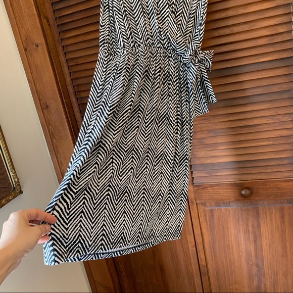 LAST CHANCE ANN TAYLOR Wrap Dress - Picture 8 of 11